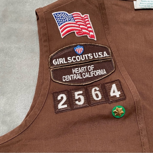 Girl Scouts 3 Piece Brownie Uniform-Vest, Skort and Pants Size Small - Picture 3 of 16